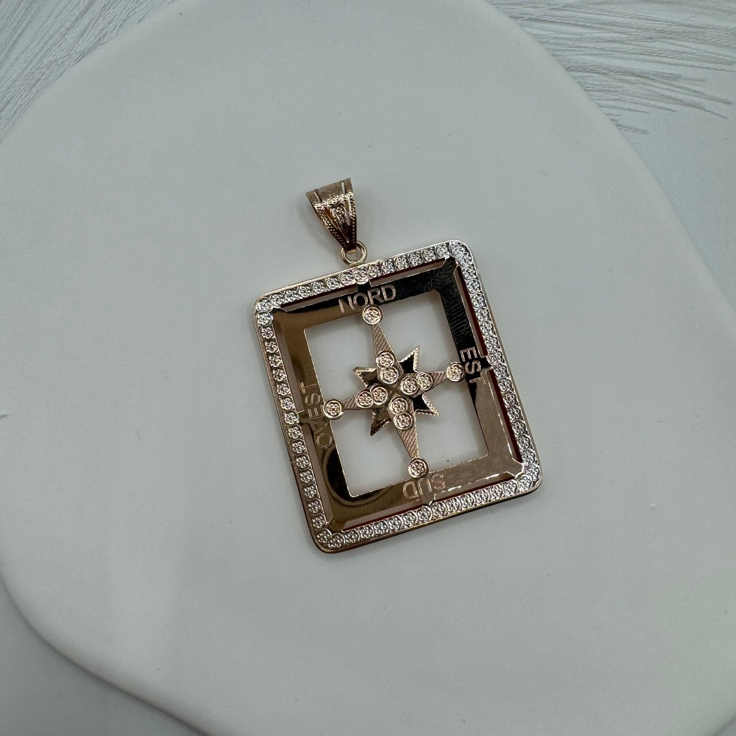Pendente rosa dei venti oro