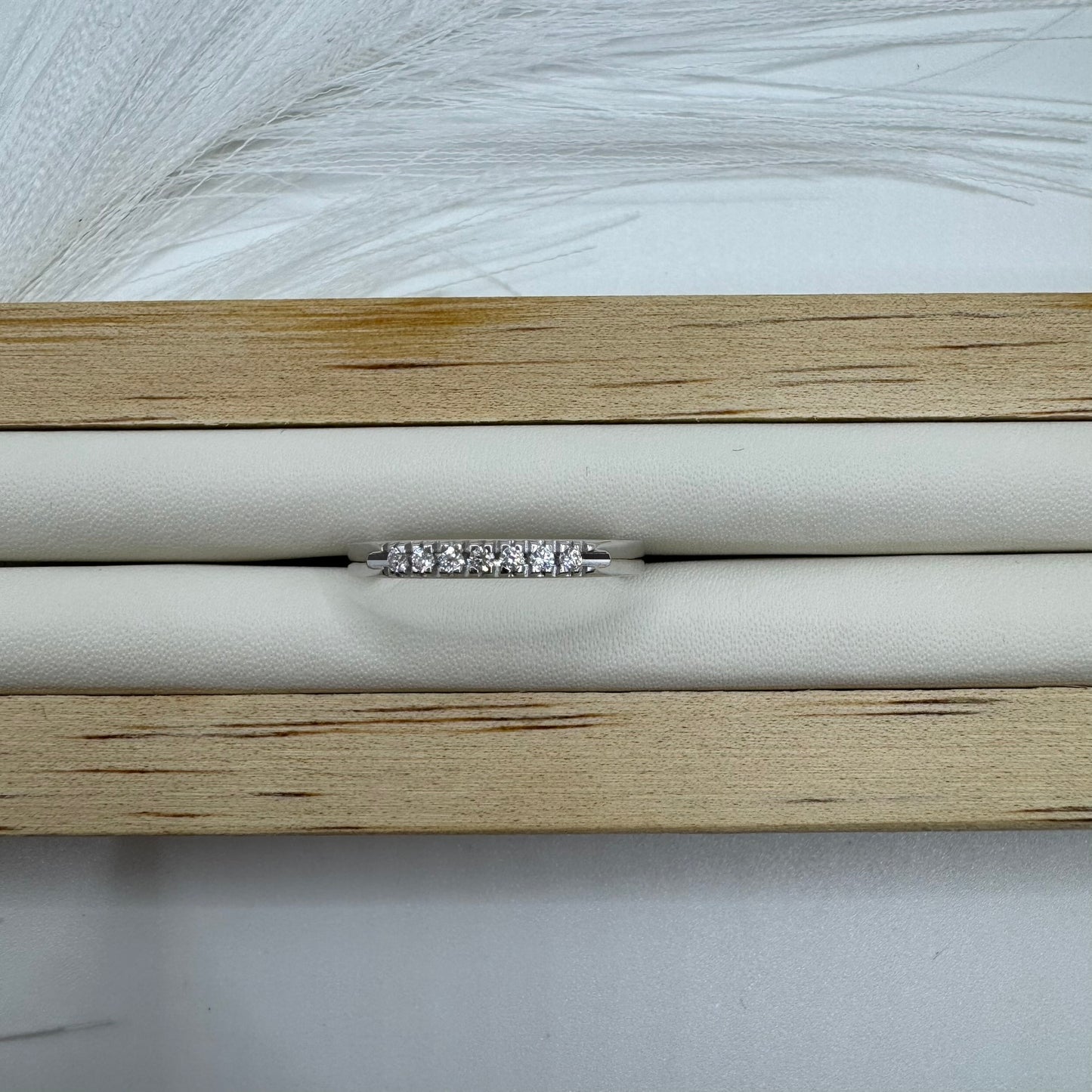 Anello semi veretta E-F/IF-VVS oro e diamanti