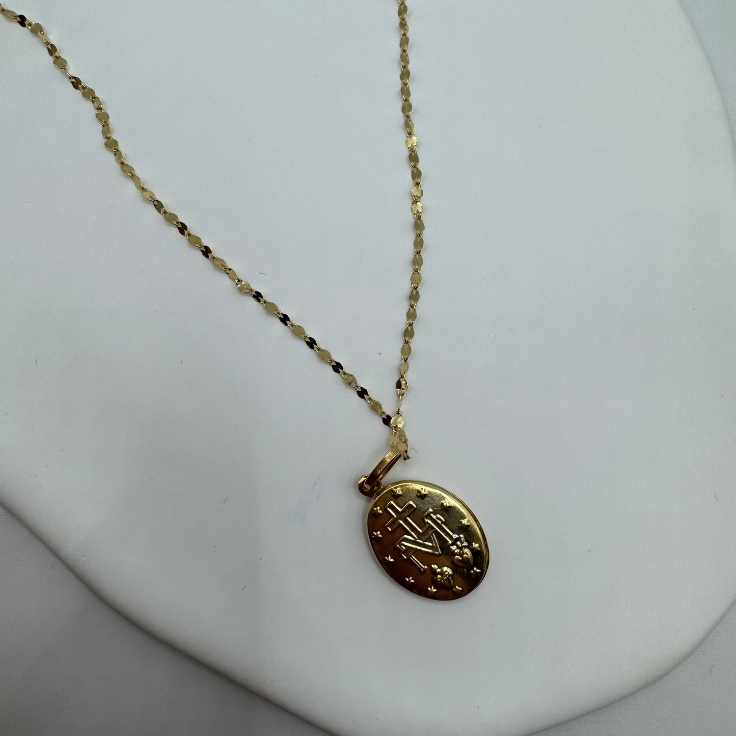 Collana con madonna miracolosa oro