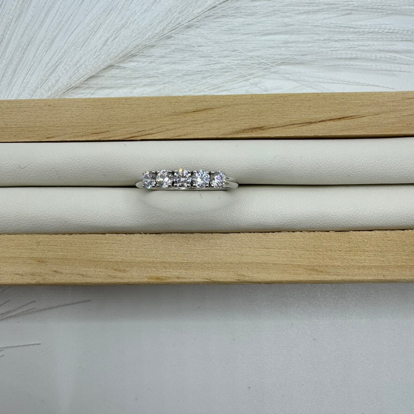 Anello semi Veretta zirconi e oro