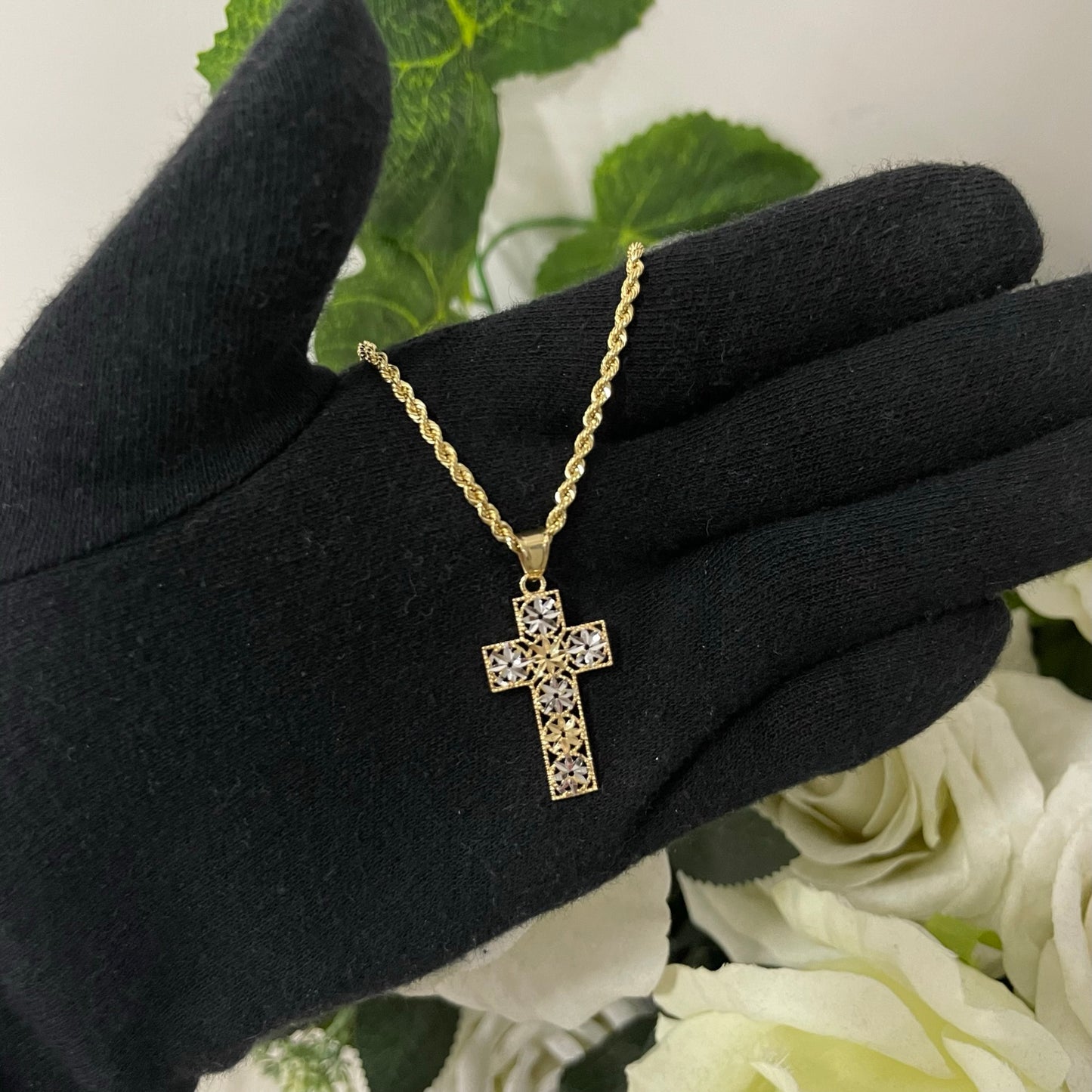 Collana fune con croce fiori oro