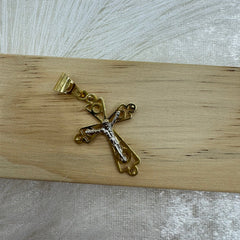 Pendente croce doppia lastra bicolor oro