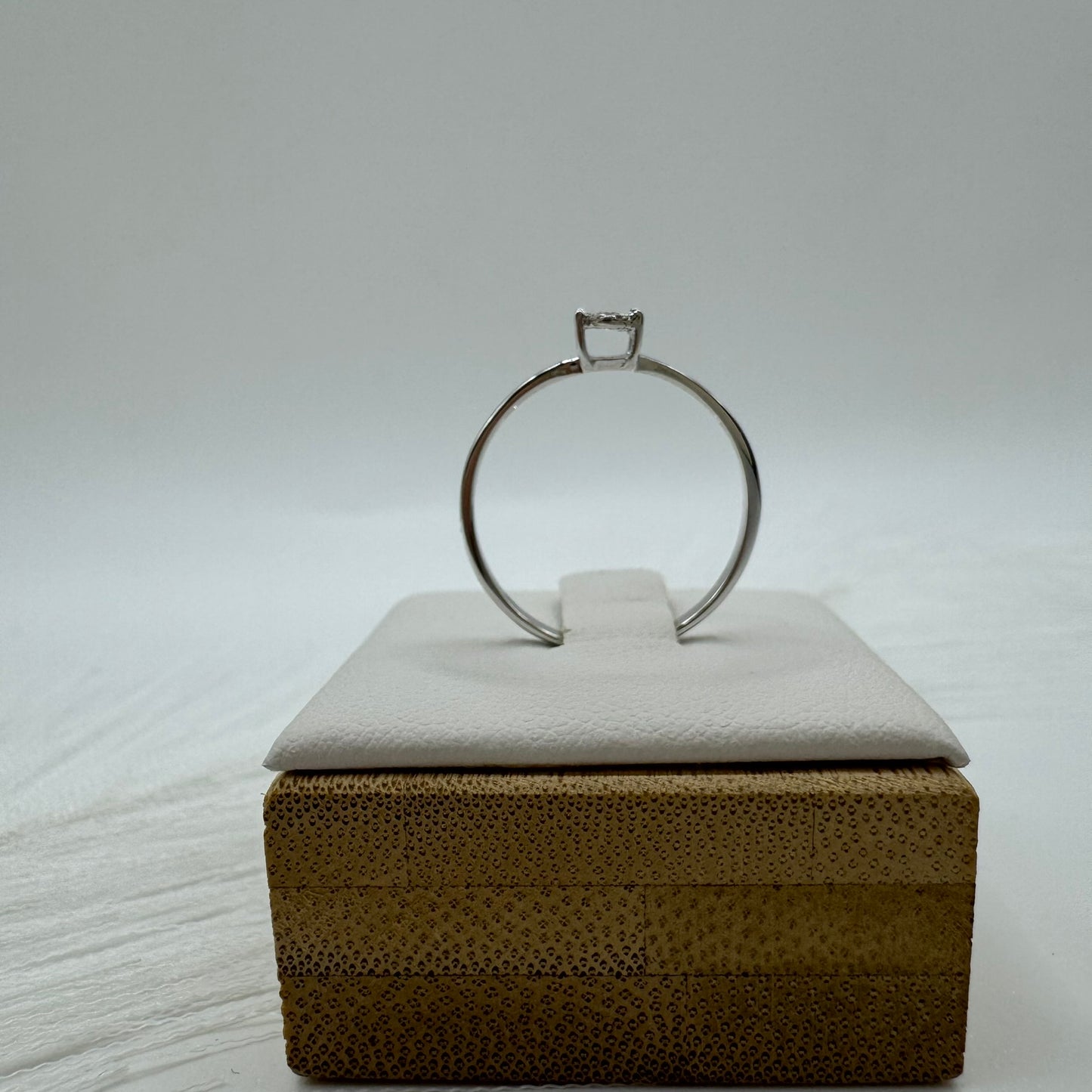Anello solitario Magic E-F / IF-VVS