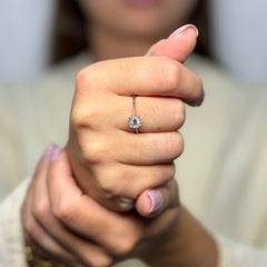 Anello solitario Magic con zirconi oro