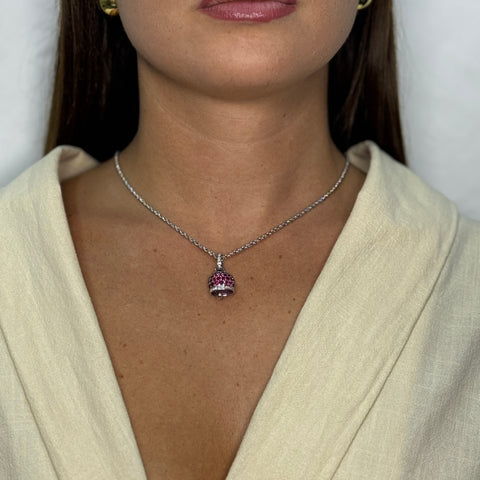 Collana fune con campana in diamanti e rubini