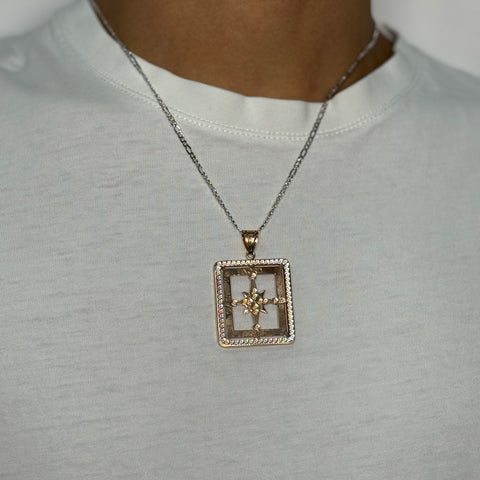 Collana 3+1 con rosa dei venti oro