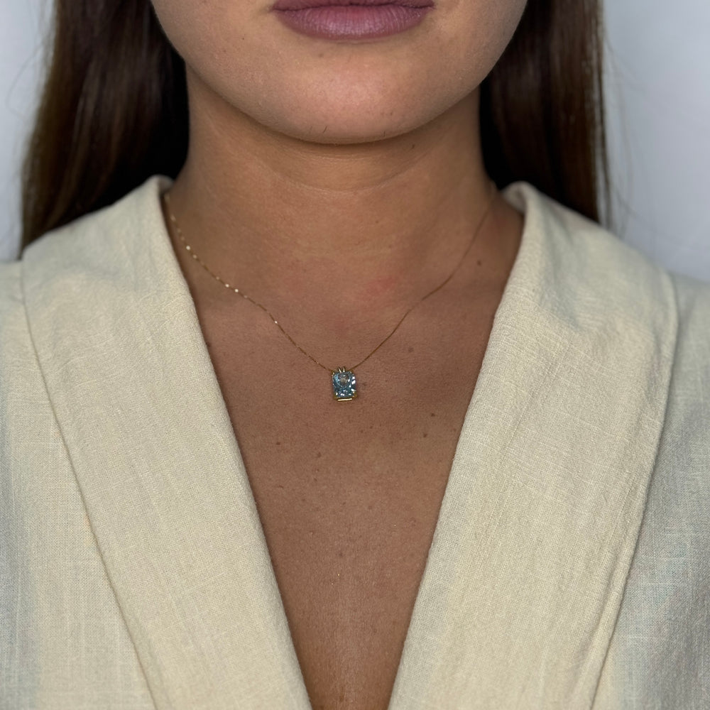 Collana punto luce rettangolo oro
