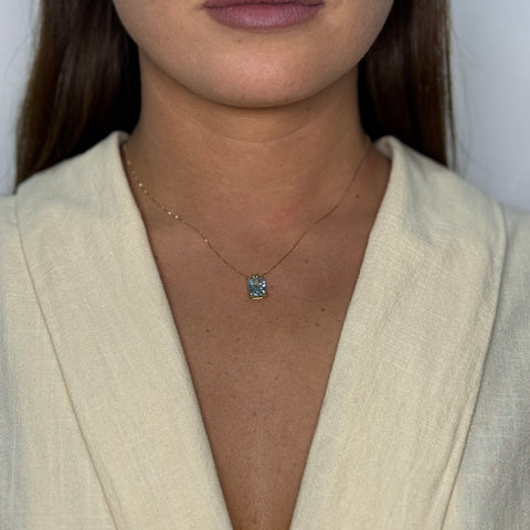 Collana punto luce rettangolo oro