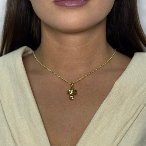 Collana con croce traforata oro
