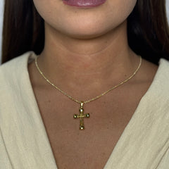 Collana con croce traforata oro