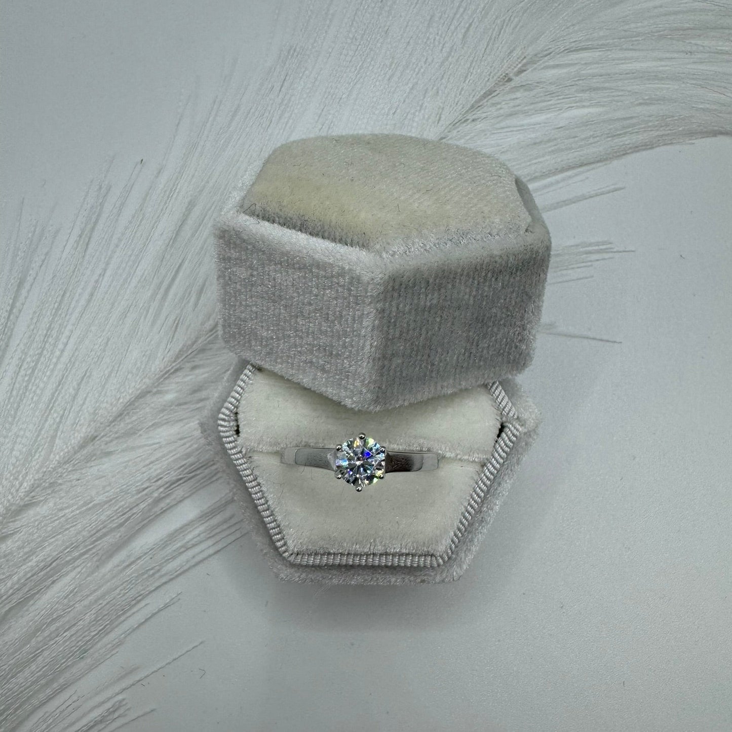 Anello solitario zirconi e oro