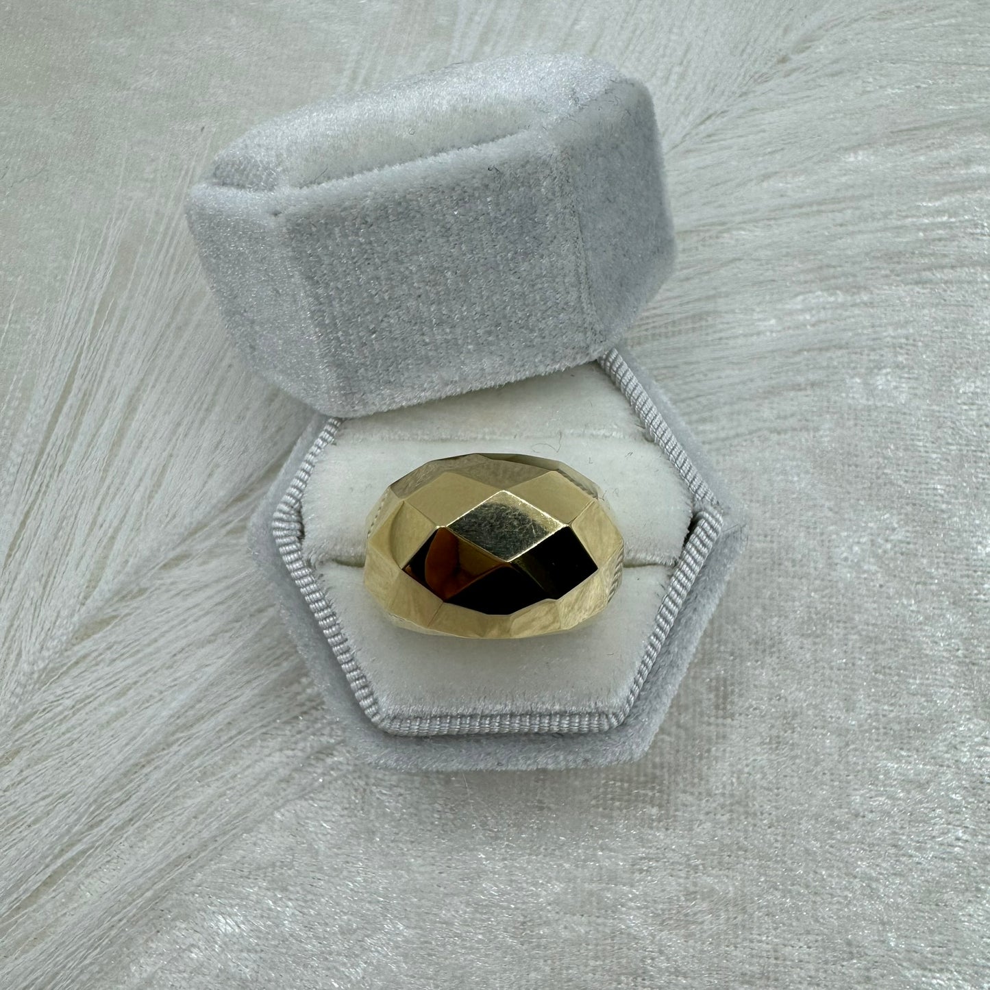 Anello 3D bombè oro