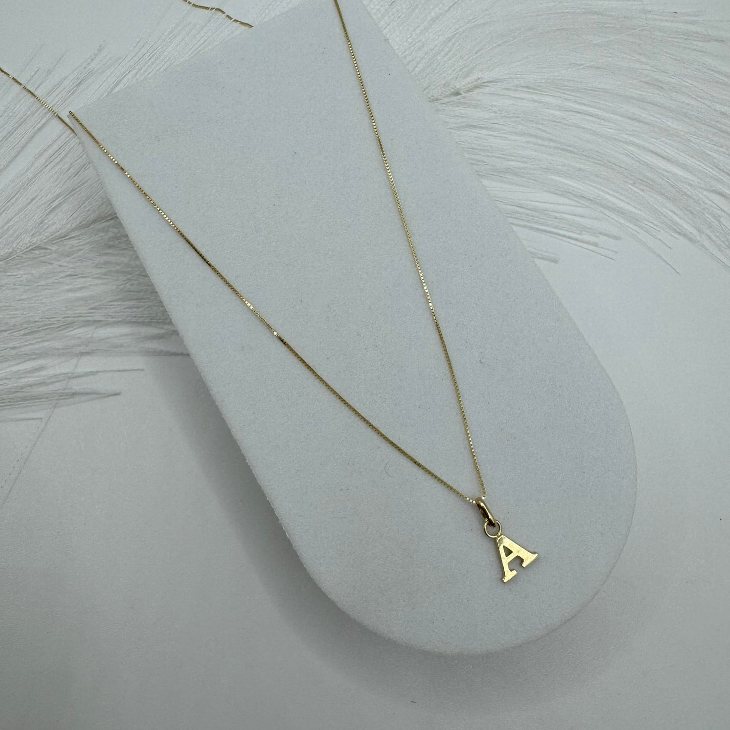Collana veneziana con lettera oro