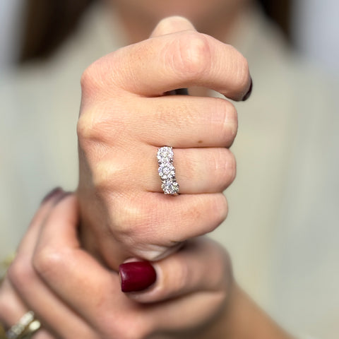 Anello trilogy magic E-F/ IF-VVS oro