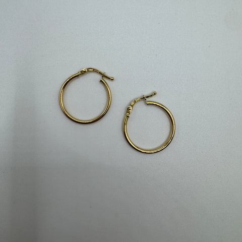 Orecchini cerchio tubolare oro