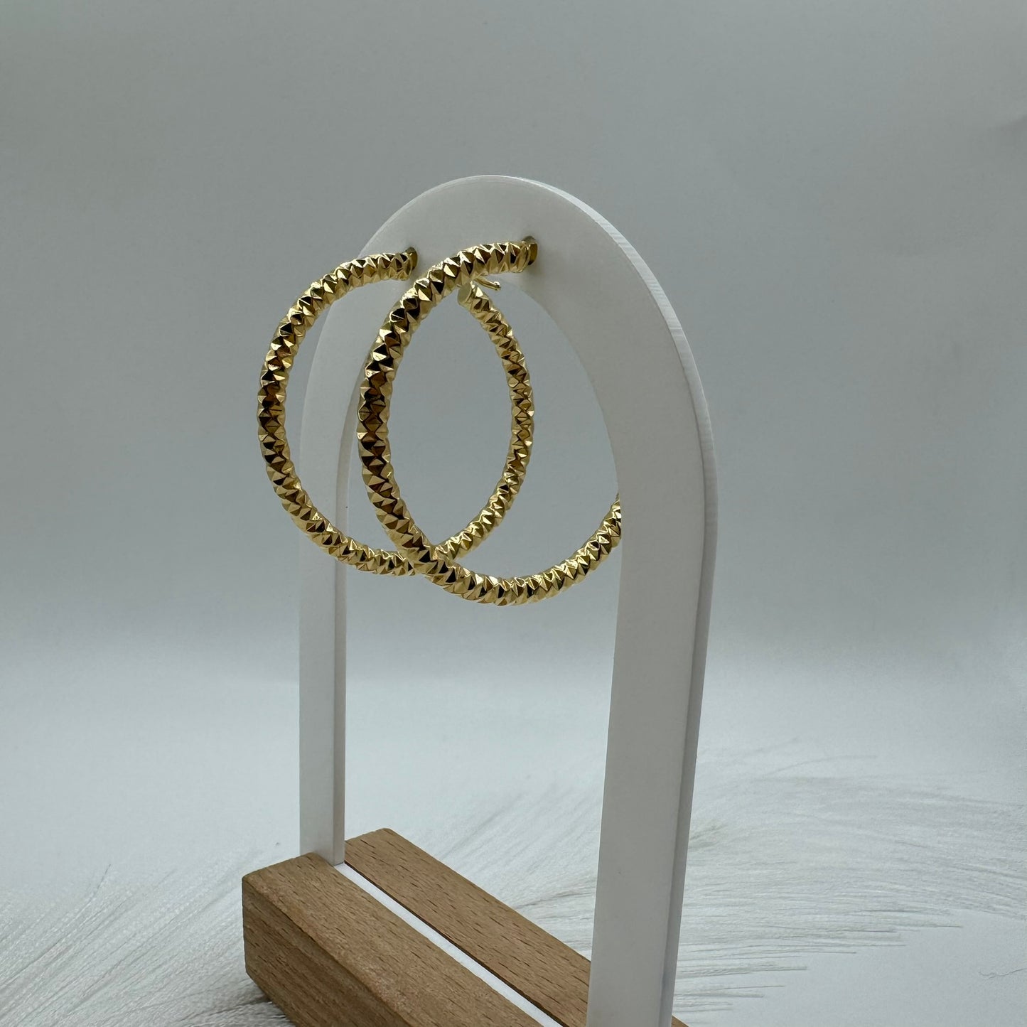 Orecchini cerchio martellato oro