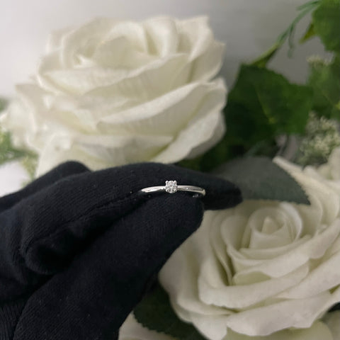 Anello solitario E-F / IF-VVS oro e diamante