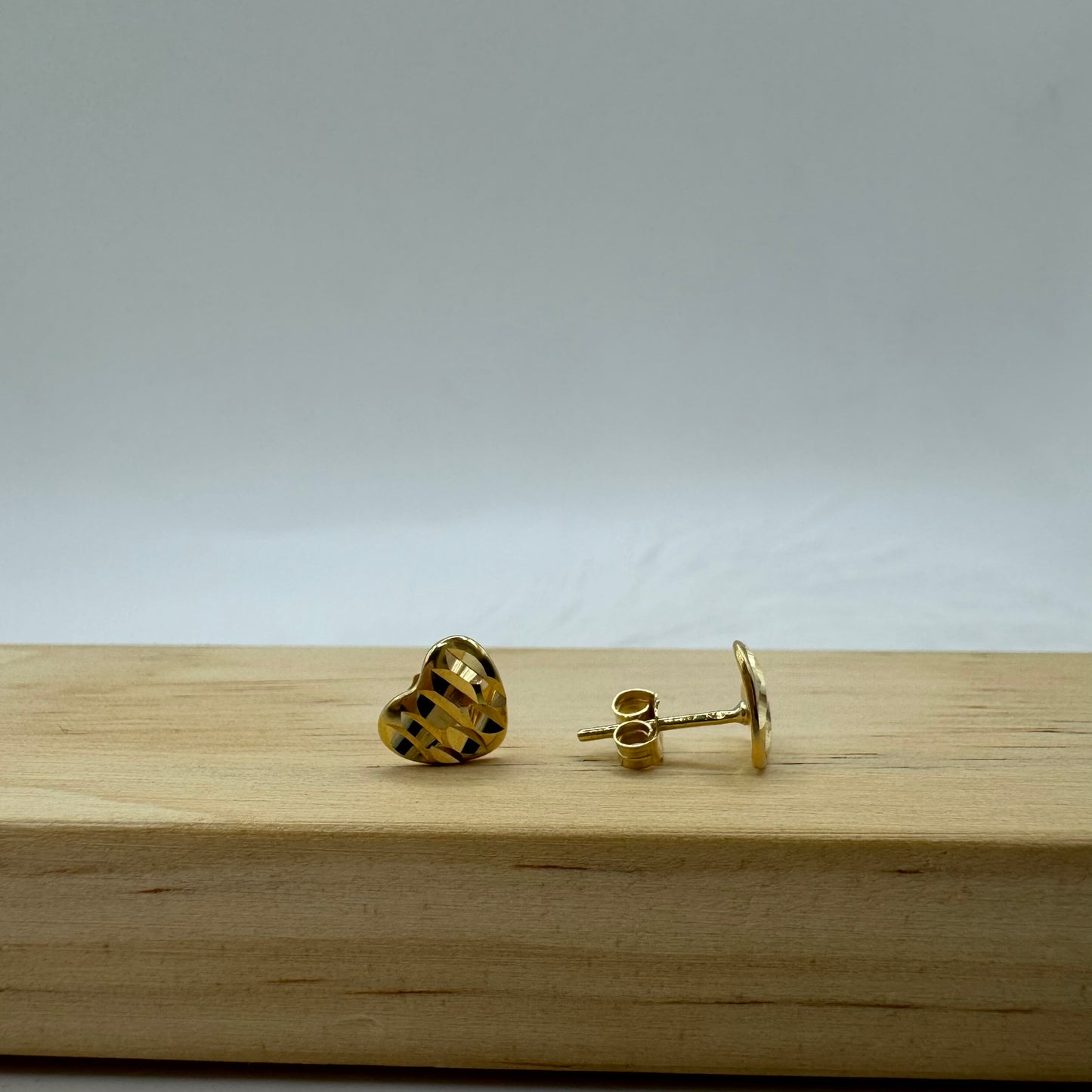 Orecchini cuore martellati  oro