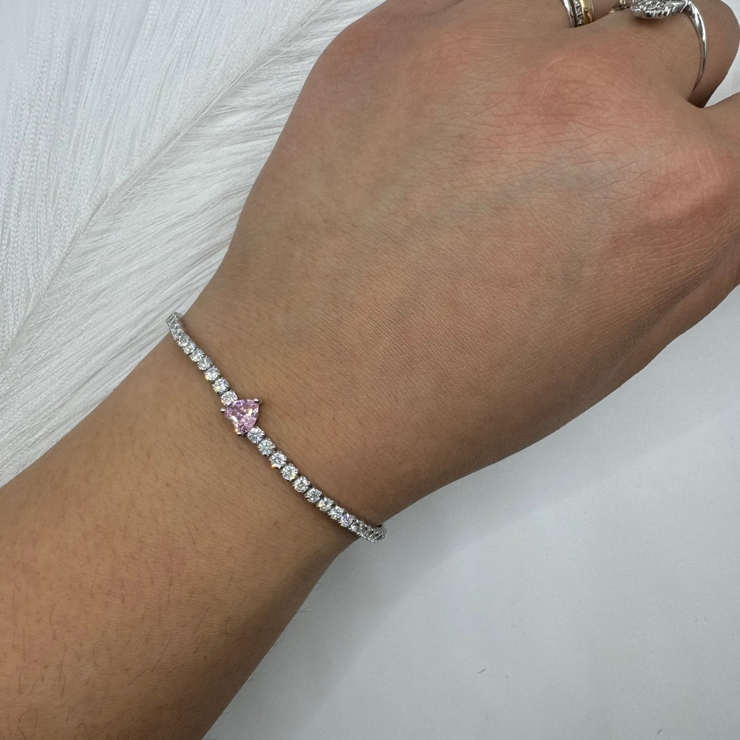 Bracciale tennis cuore argento con zirconi