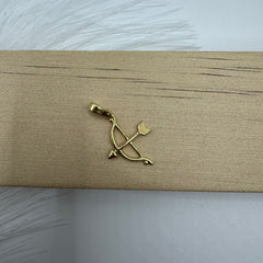 Pendente freccia oro