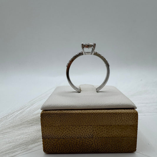 Anello solitario magic pavè E-F/ IF-VVS1 oro e diamanti
