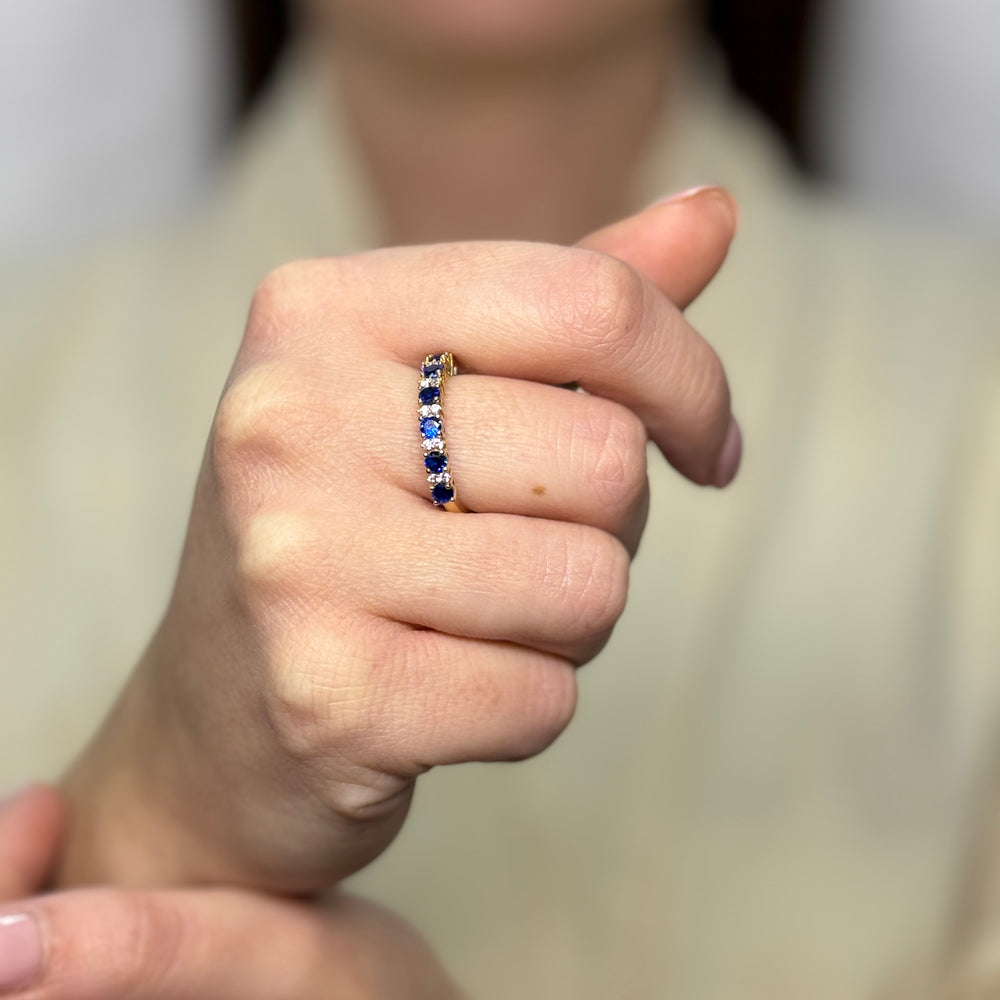 Anello veretta con zirconi oro