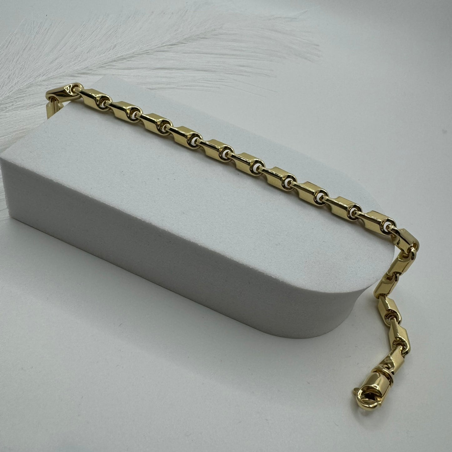 Bracciale tubolare sagomato oro