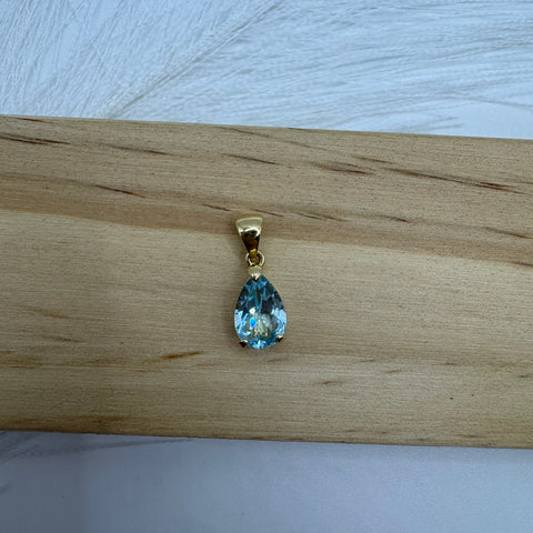 Pendente goccia con zirconi oro
