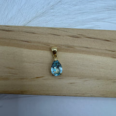 Pendente goccia con zirconi oro