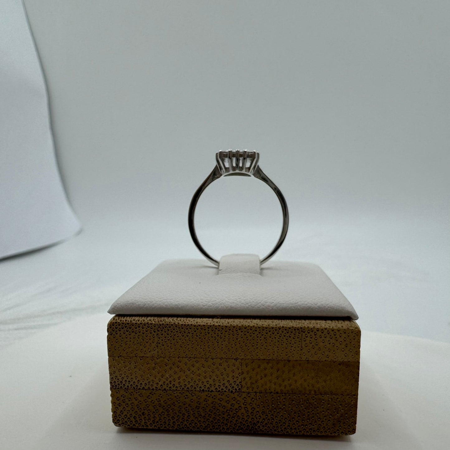 Anello Magic oro e zirconi