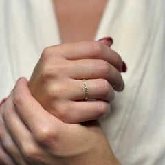 Fedina fascia martellata oro