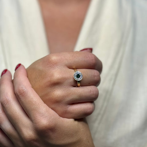 Anello cerchio oro e zirconi