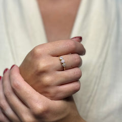 Anello trilogy fiori oro e zirconi