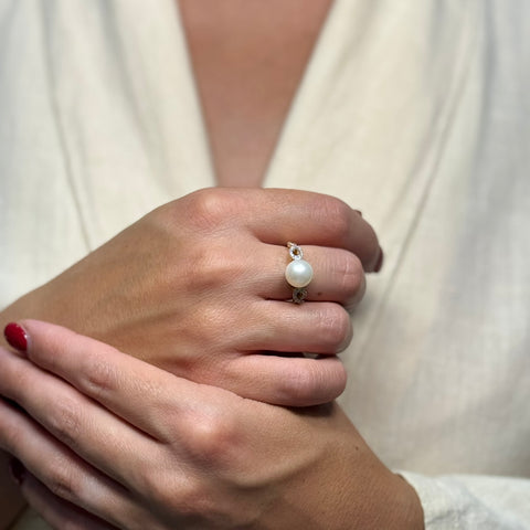 Anello infinito con perla oro e zirconi