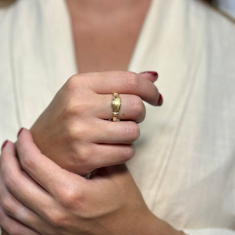 Anello mani Santa Rita oro