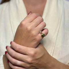 Anello scudo ovale oro