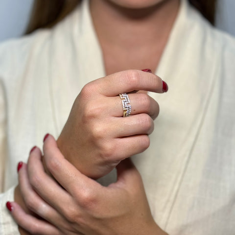 Anello greca traforato zirconi e oro
