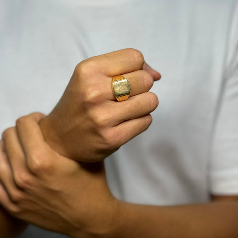 Anello Uomo scudo oro