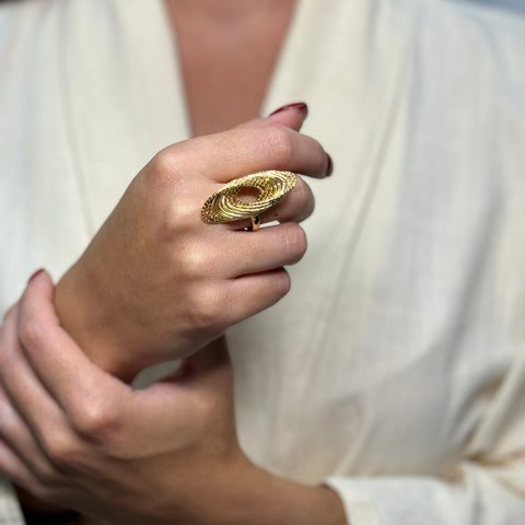 Anello nodo filamenti oro