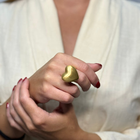 Anello cuore bombè oro satinato