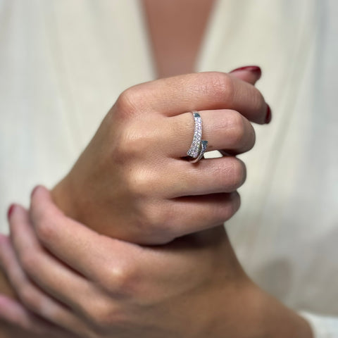 Anello incontro zirconi e oro