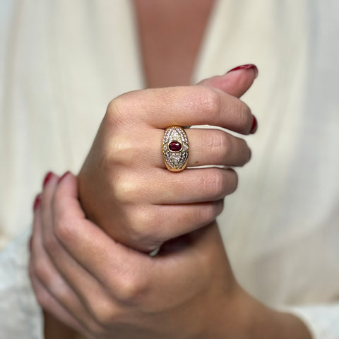 Anello Uomo pavè oro diamanti e pietra rossa