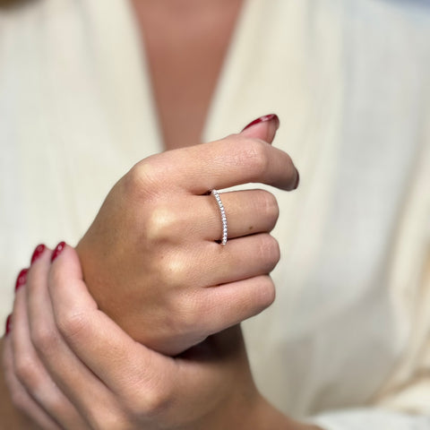 Anello curvo G / VS oro e diamanti