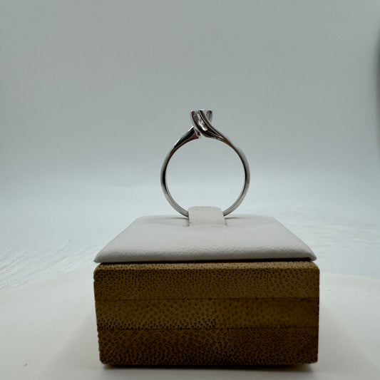 Anello solitario E-F/ IF-VVS oro e diamante