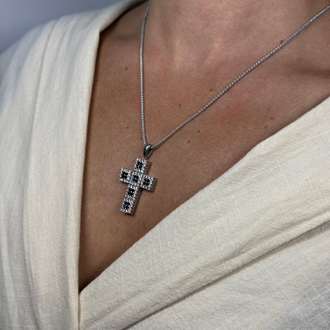 Collana tubolare con croce zirconata oro