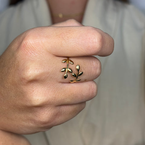 Anello foglie oro