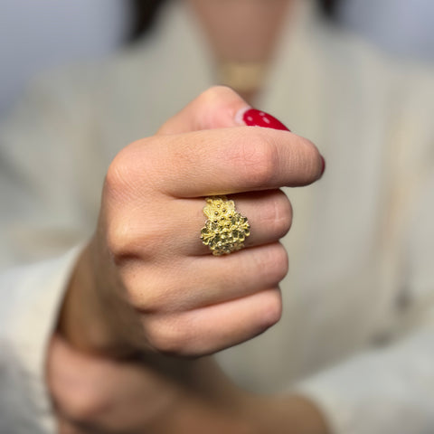 Anello fascia fiore oro