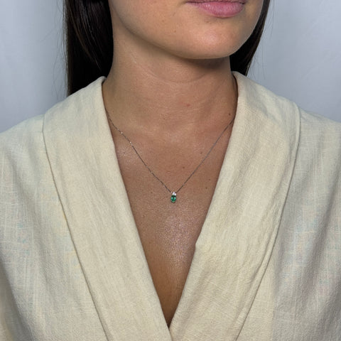 Collana veneziana con punto luce in Smeraldo e diamanti oro
