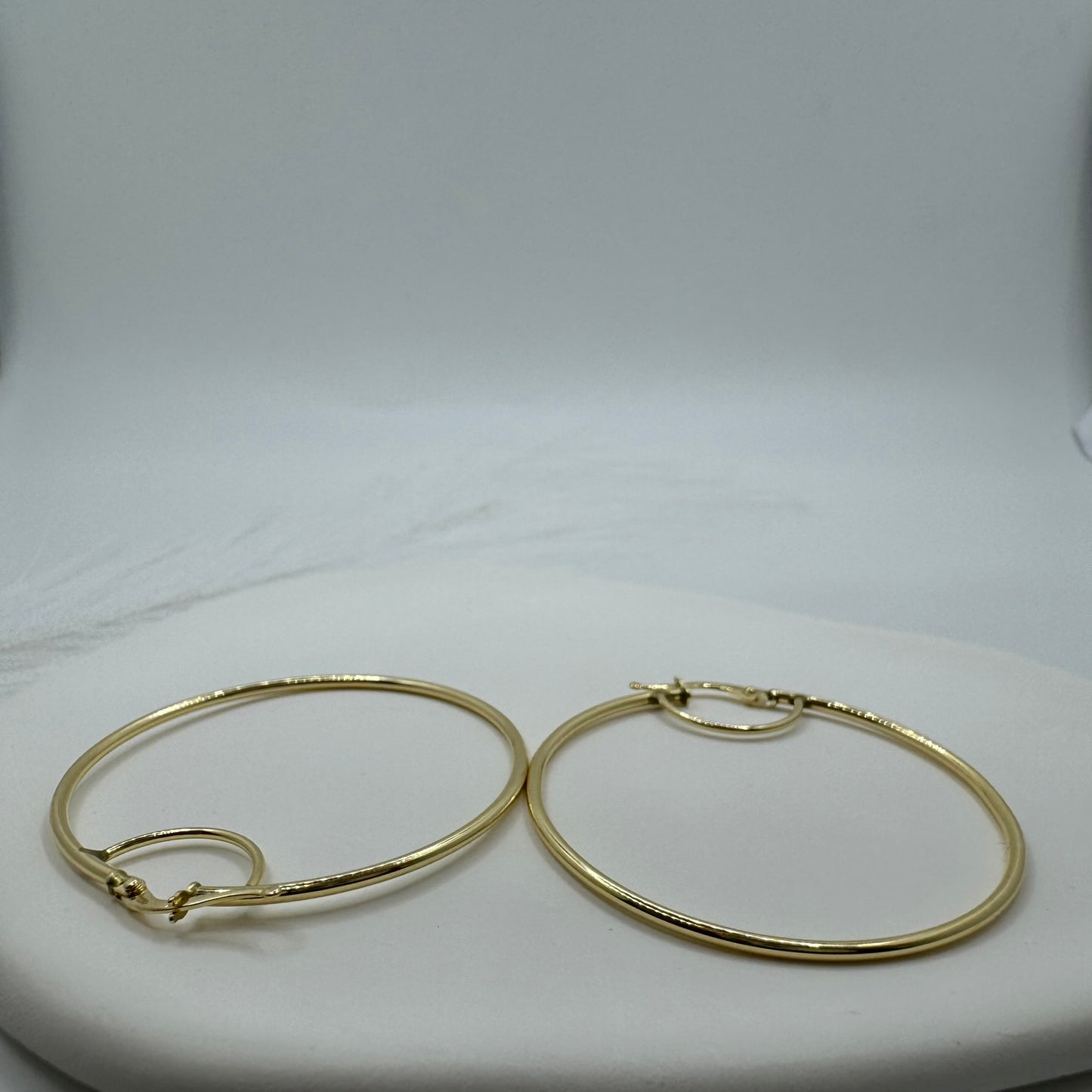 Orecchini cerchio tubolare oro
