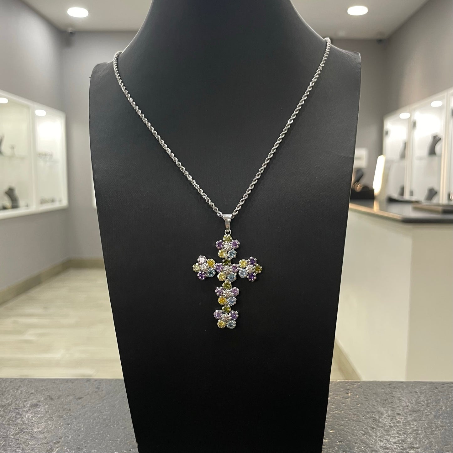 Collana fune con croce multicolor oro e zirconi